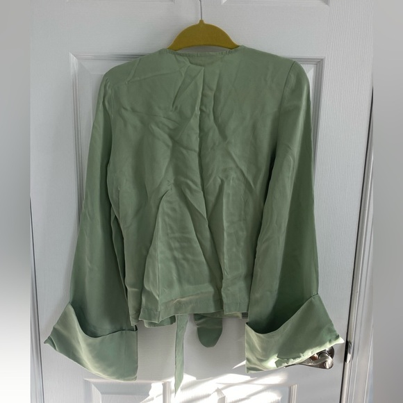 Djerf Avenue Tie Top in Pistachio Size Small - Picture 3 of 6